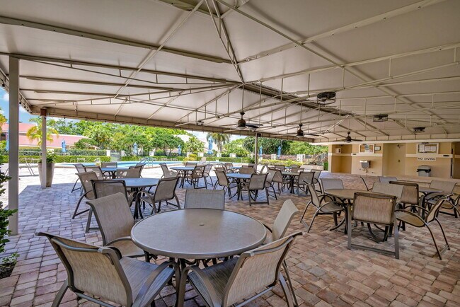 Building Photo - 773 Windermere Way