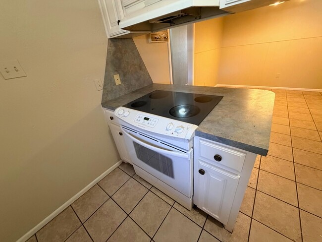 Building Photo - 3314 81st St