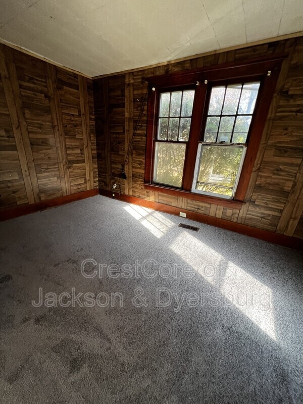 Building Photo - 1320 Upper Finley Rd