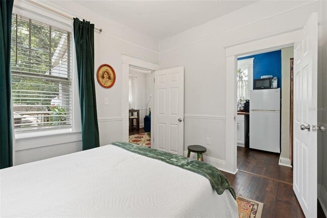 Building Photo - 905 E 22nd Ave.