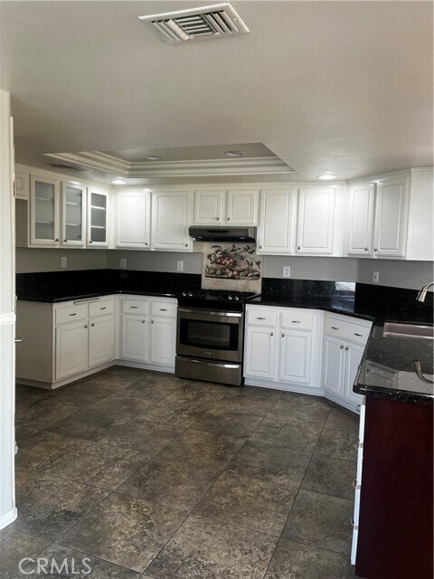 Building Photo - 35455 Beech Ave