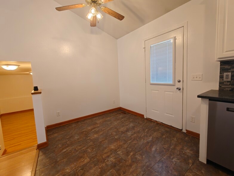 Building Photo - 7925 S 157th St