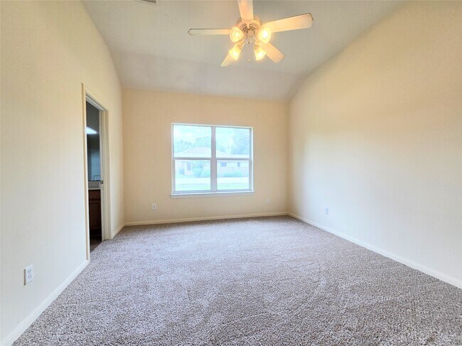 Building Photo - 802 Marksey Ct