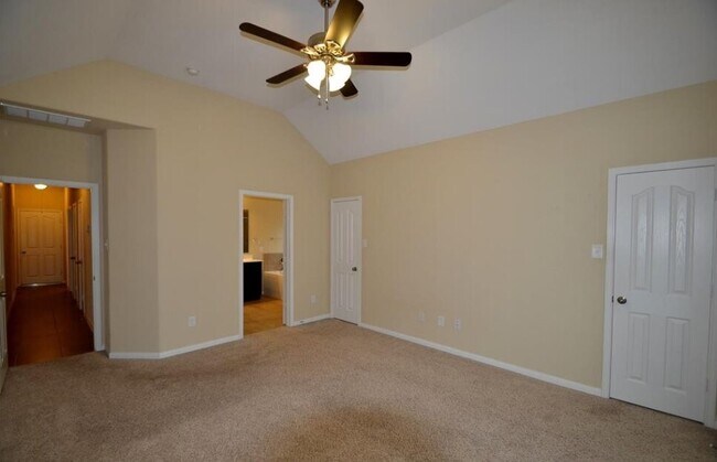 Building Photo - 9942 Taylor Springs Ln