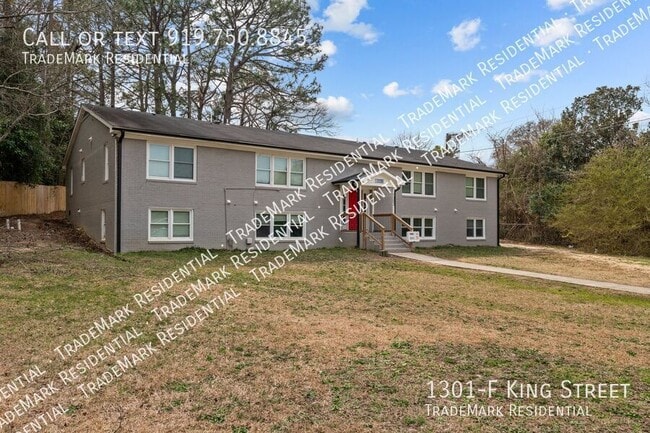 Building Photo - 1301 King St