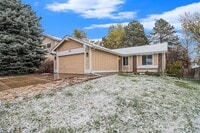 Building Photo - Stunning Greenwood Village Remodel!