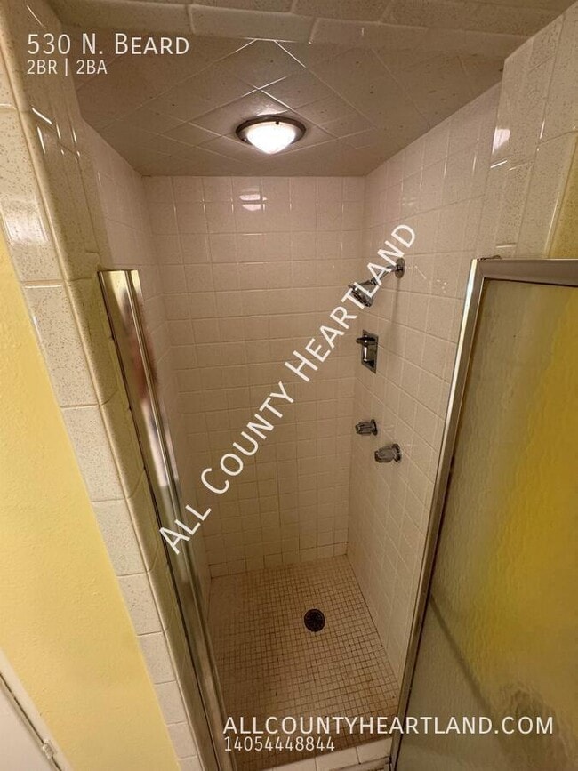 Building Photo - 530 N. Beard-