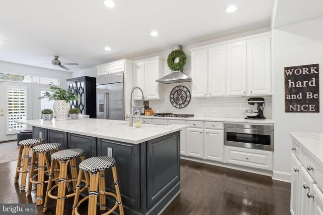 Building Photo - 43476 Castle Harbour Terrace