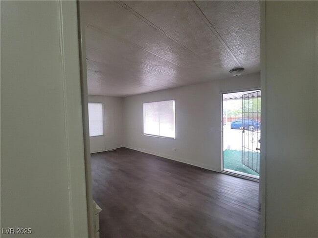 Building Photo - 367 MacFarland Ave