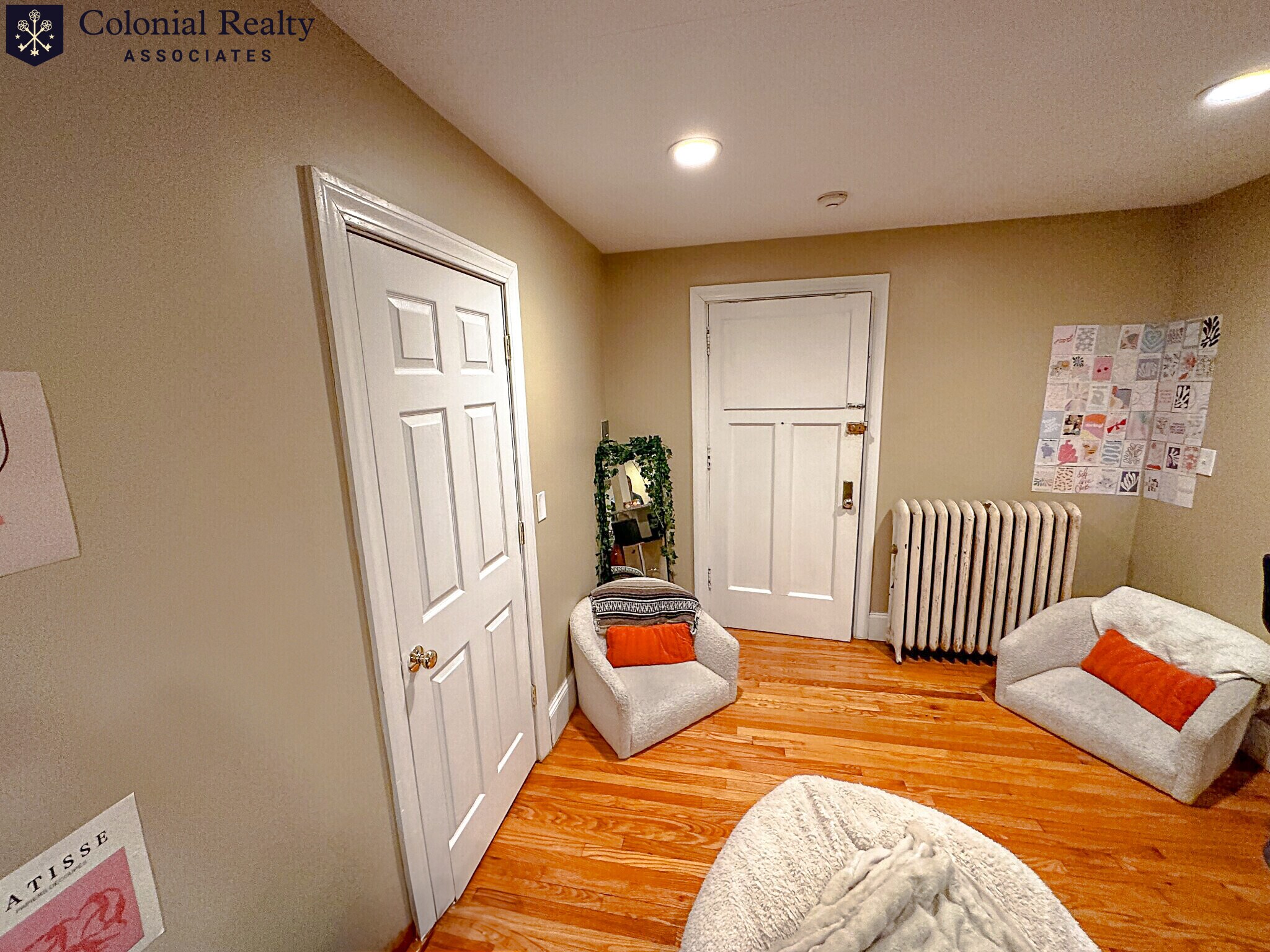 Building Photo - 72 Egmont St