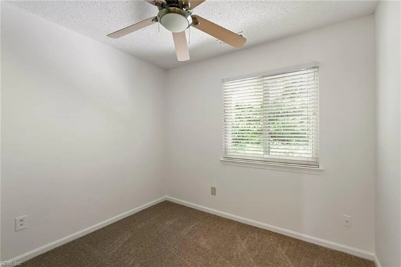 Building Photo - 732 Hecate Dr