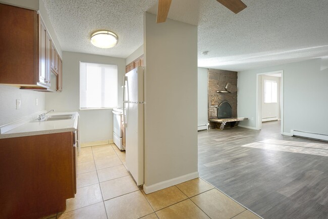 Building Photo - Abrigo Apartments