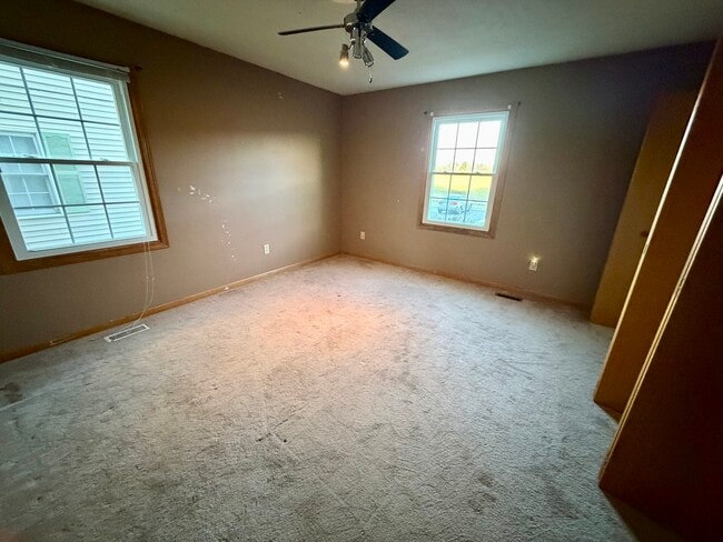 Building Photo - 440 S Peace Rd