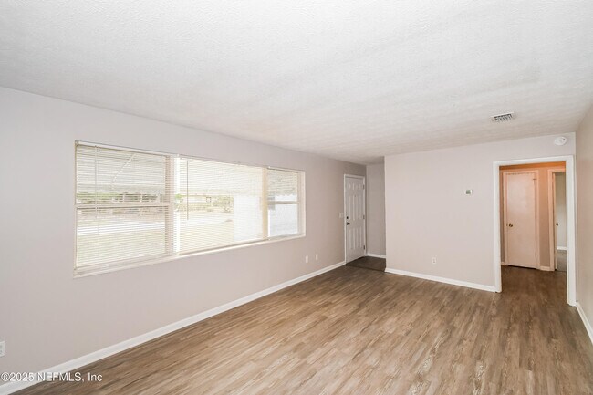 Building Photo - 7603 Quitina Dr