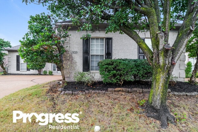 Building Photo - 959 Nesting Wood Cir W