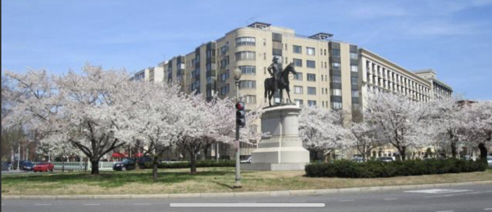 Building Photo - 1 Scott Cir NW