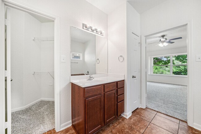 Building Photo - Alamo Ranch Gated Community