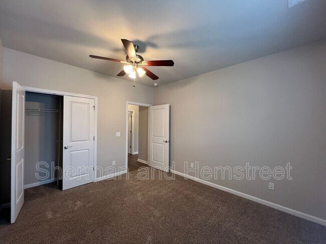 Building Photo - 645 Dobhill Ln