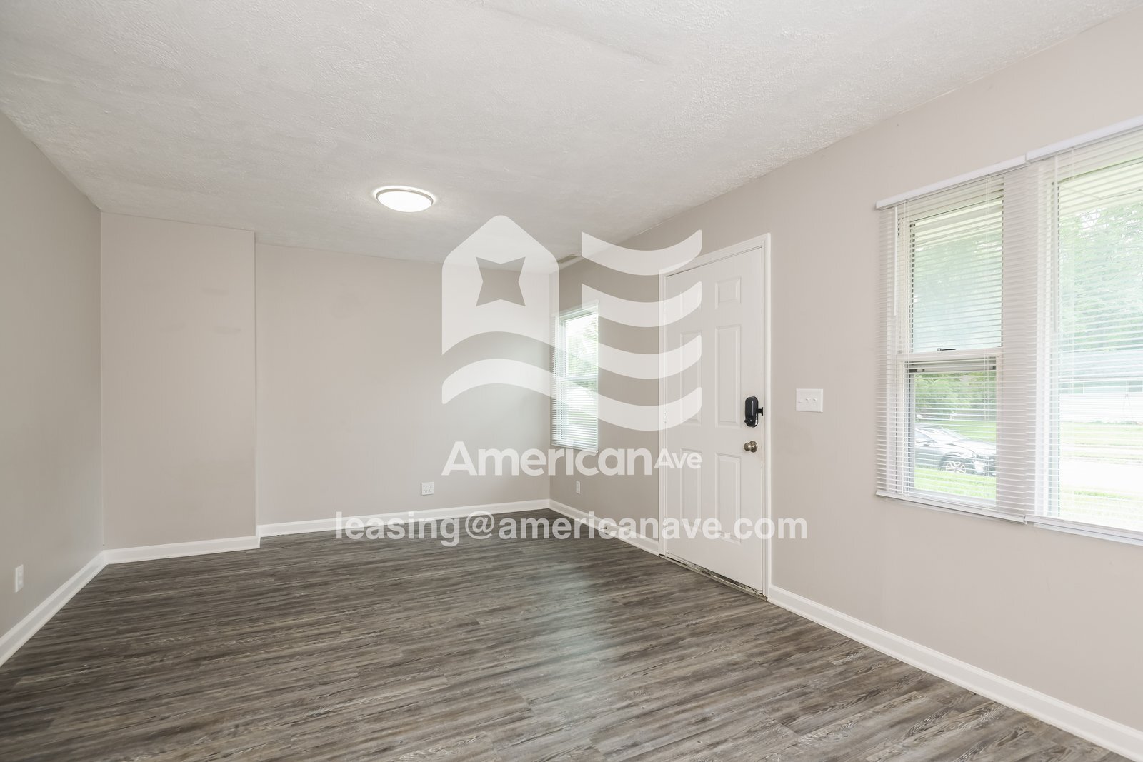 Building Photo - 3353 Forent Ave