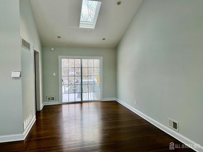 Building Photo - 139 Rues Ln