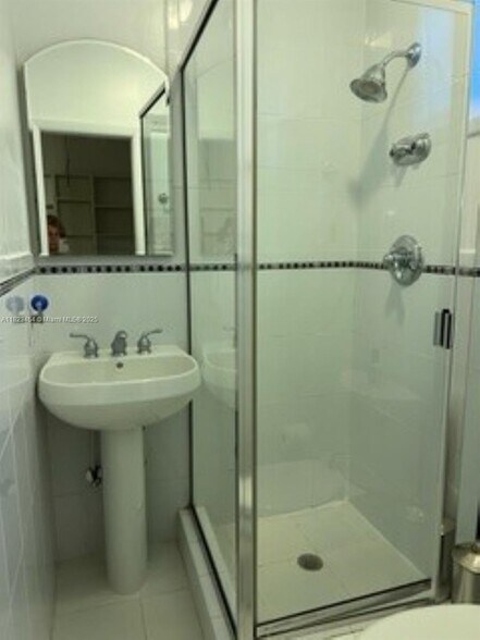 Building Photo - 5780 SW 59th Pl
