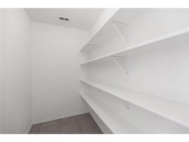 Building Photo - 945 Carthage Way