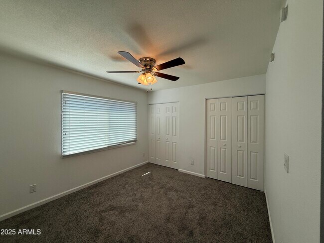 Building Photo - 4613 S Rita Ln