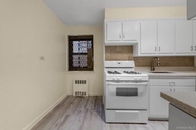 Building Photo - 102-25 67th Rd