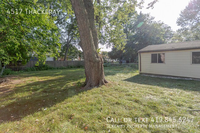 Building Photo - 4517 Thackeray Rd