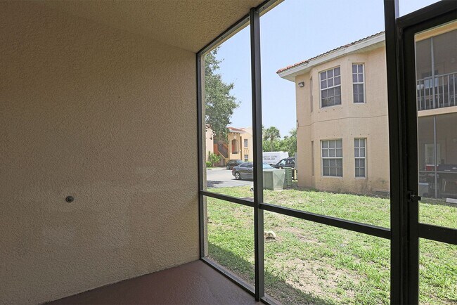 Building Photo - Villas at Venezia 4160-101