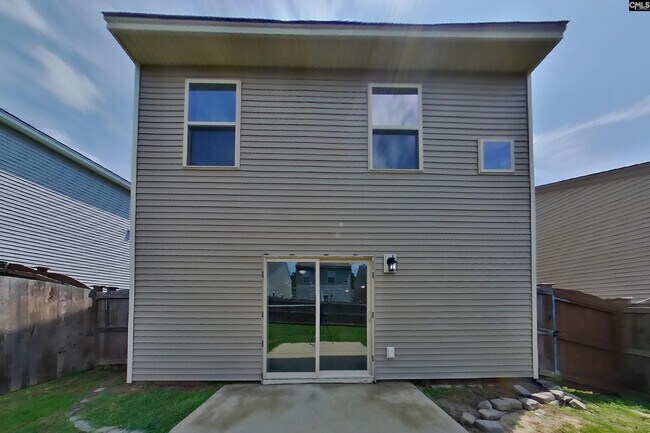 Building Photo - 1429 Sandra Dr
