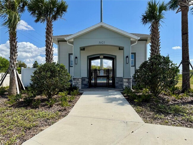 Building Photo - 3160 Emerald Acrs Ln