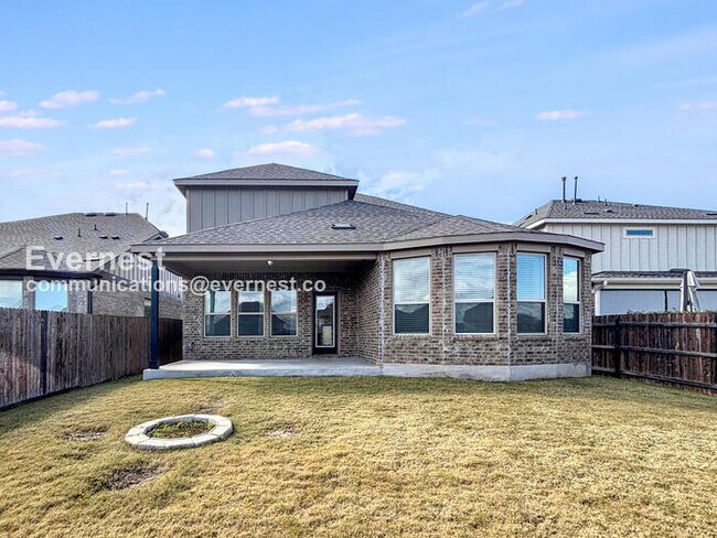 Building Photo - PROMO: Get $1,000 OFF the first month’s rent when the lease starts this month of March! / 5 Bed/4...