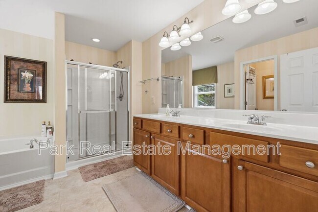 Building Photo - 3809 Stoneybrook Dr