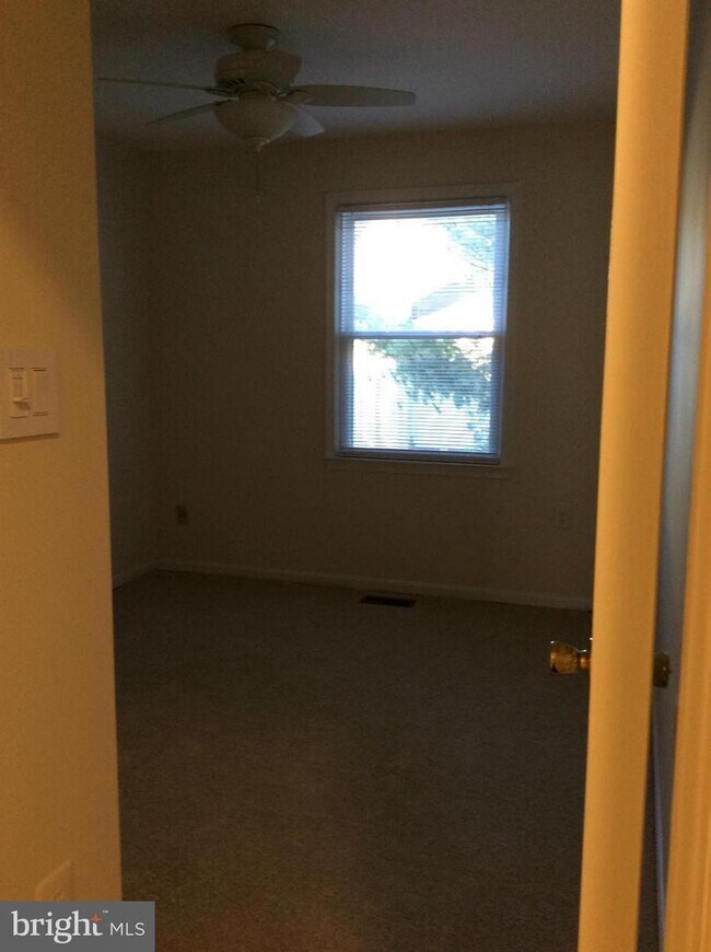 Building Photo - 14540 Eddy Ct