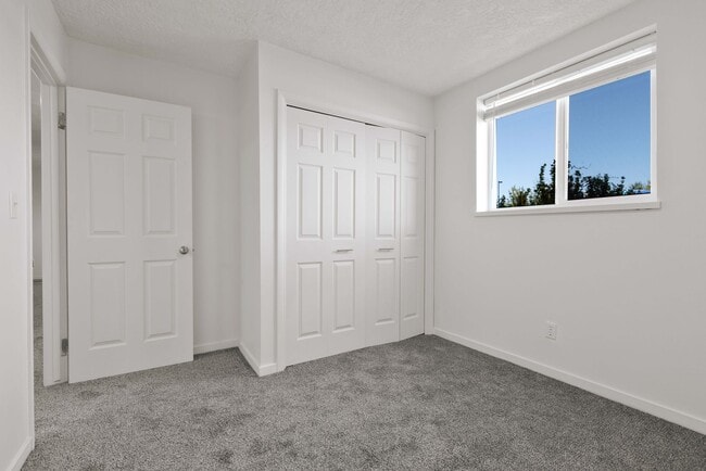 Building Photo - 360 N Woodruff Ave