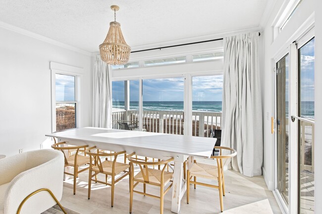Building Photo - Newly Renovated Beach Front Four Bedroom Home
