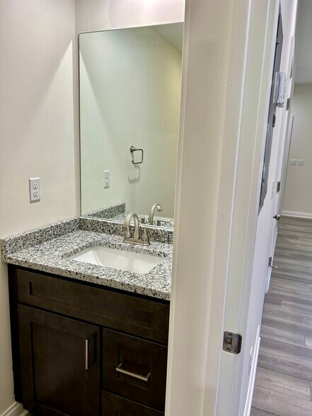 Bathroom Sink Granite Counter Top - 192 Fairway Ln
