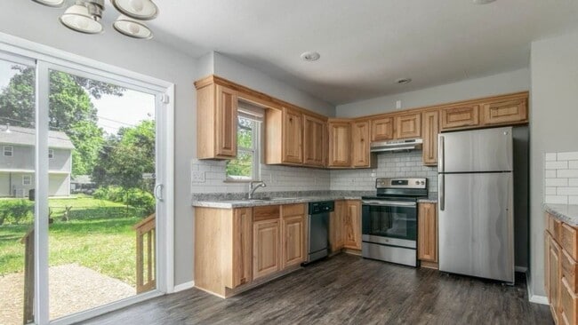 Building Photo - Coming Soon! Charming 3-Bedroom Home with ...