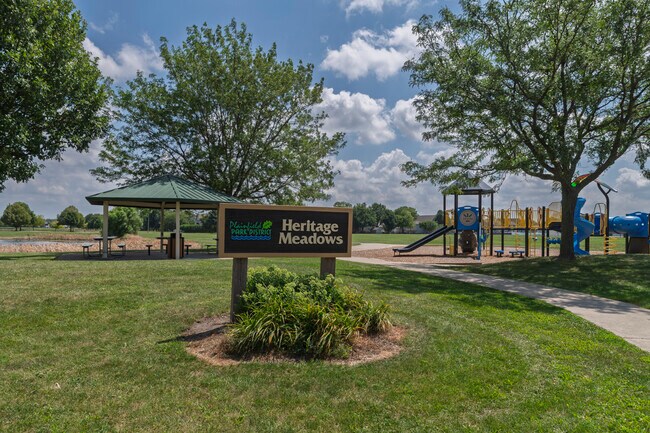 Building Photo - 12220 Peartree Way