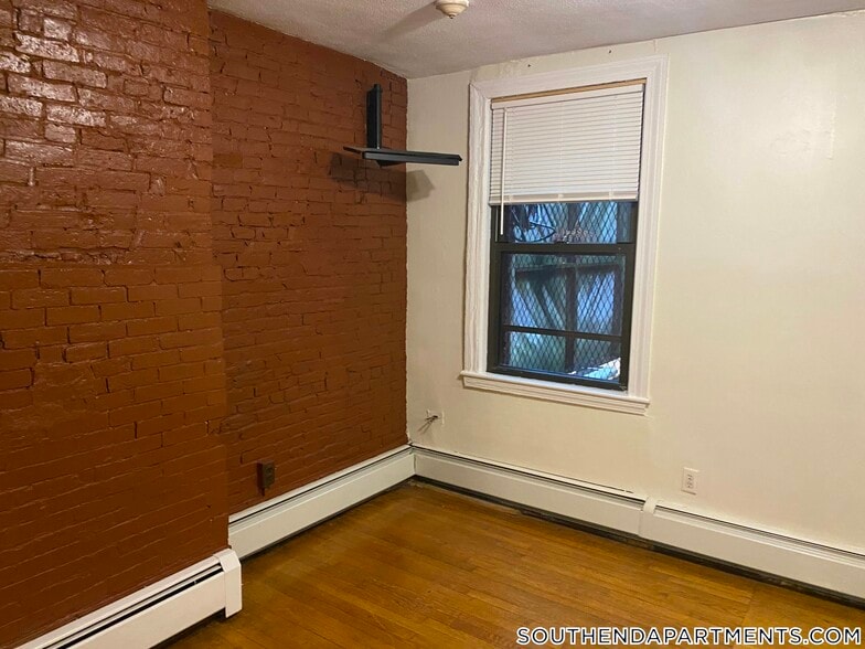 Building Photo - 38 Bradford St