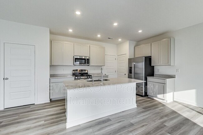 Building Photo - 4513 Branower St