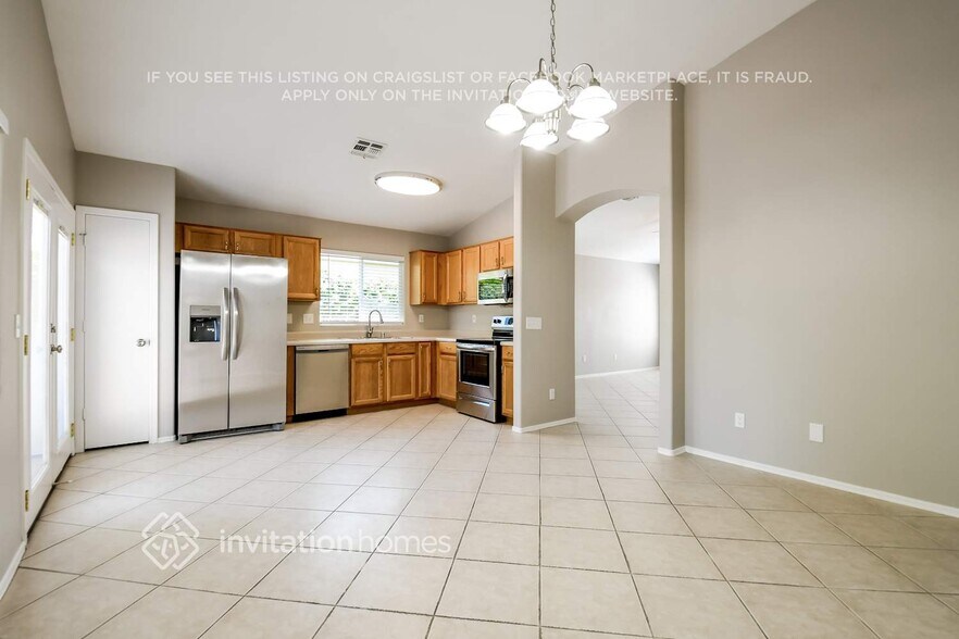 Building Photo - 3606 W Via Del Sol Dr