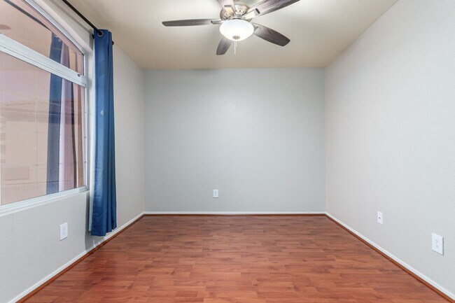 Building Photo - Spacious 3 Bed, 2 Bath Home in Mesa