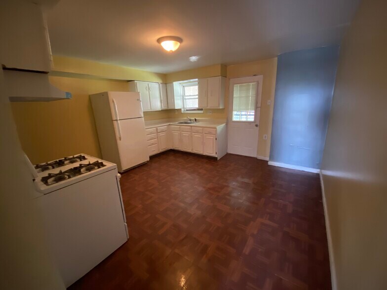 Building Photo - 78 Highland Ave