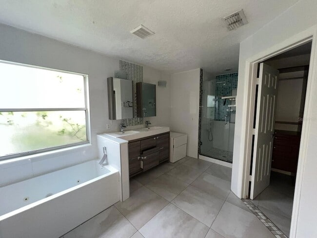 Building Photo - 6417 Winder Oaks Blvd