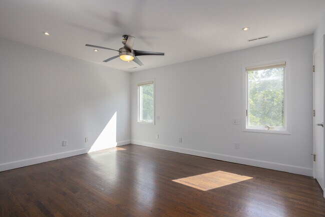 Building Photo - 691 Wilmot Rd