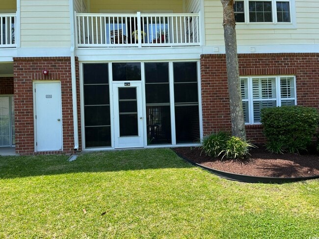 Building Photo - 4139 Hibiscus Dr