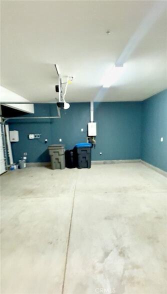 Building Photo - 30485 Village Terrace Dr