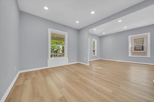 Building Photo - 408 Mt Vernon St